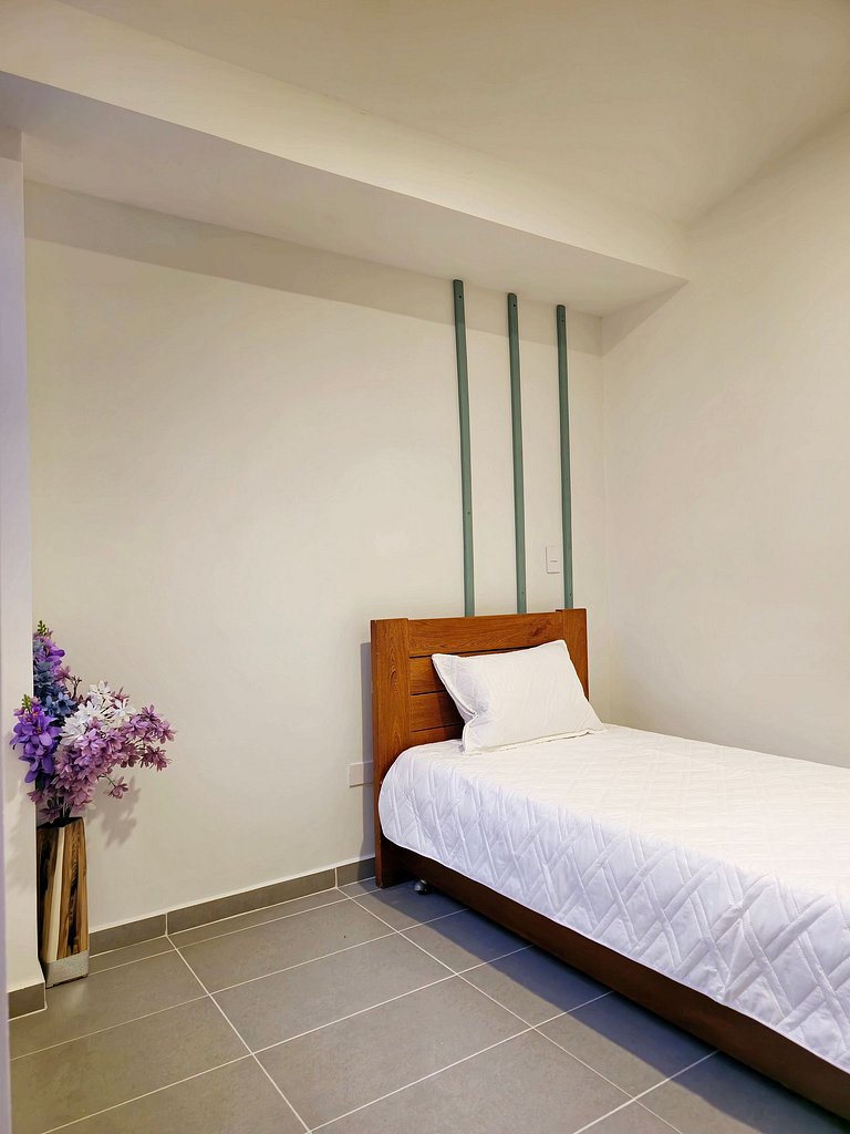 Casa privada con piscina cerca a el aeropuerto