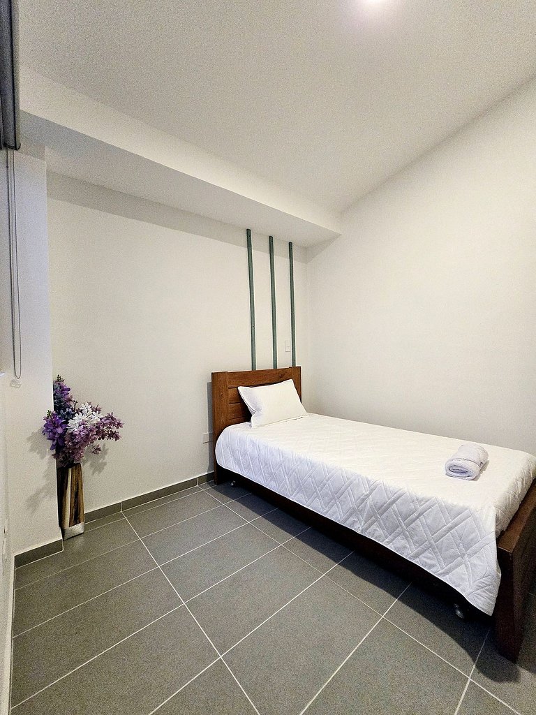 Casa privada con piscina cerca a el aeropuerto