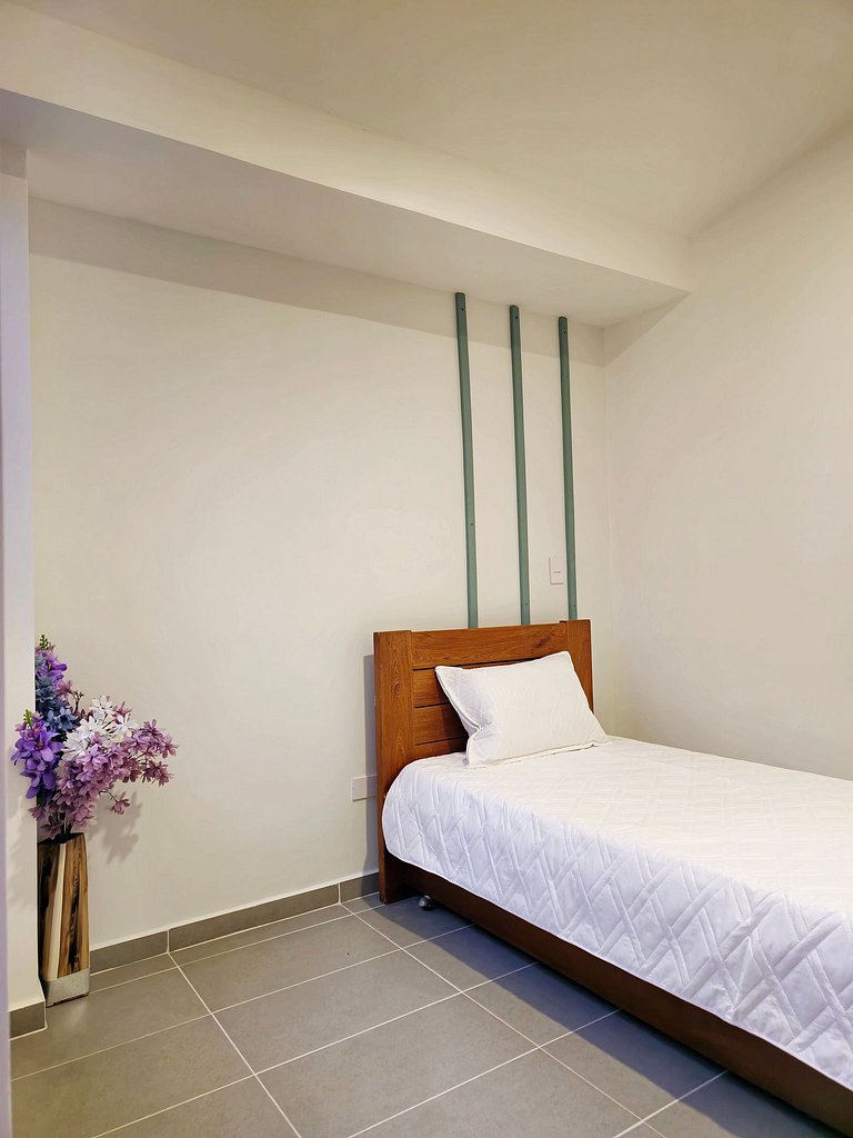 Casa privada con piscina cerca a el aeropuerto