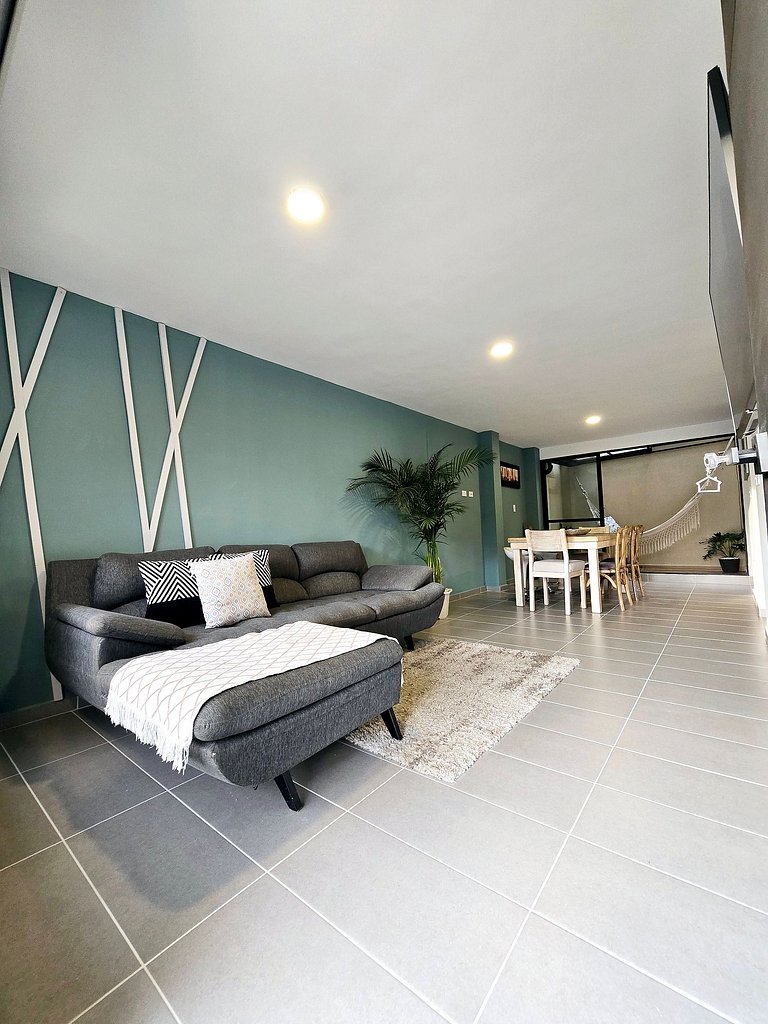 Casa privada con piscina cerca a el aeropuerto