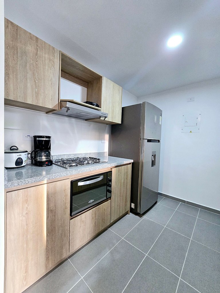 Casa privada con piscina cerca a el aeropuerto